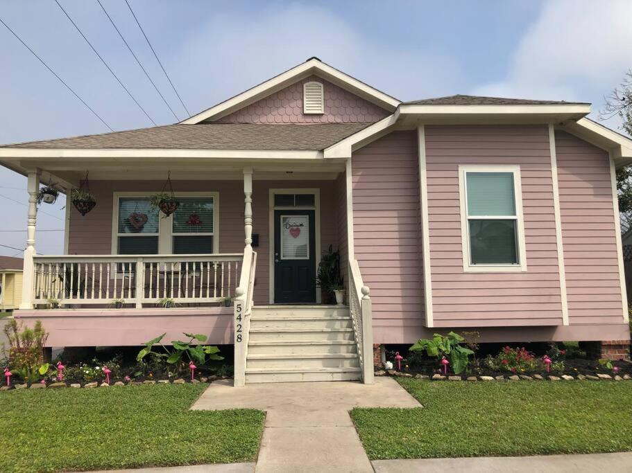 The Dusty Rose Chateau. Galveston Exterior photo